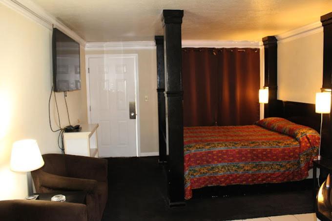 Blisspoint Inn Fka Motel 6T7 Indianapolis Exterior photo